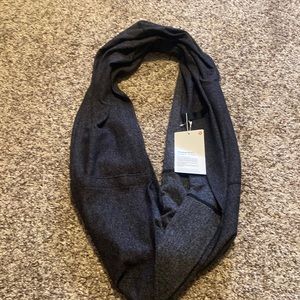 lululemon athletica Black Scarf NWOT